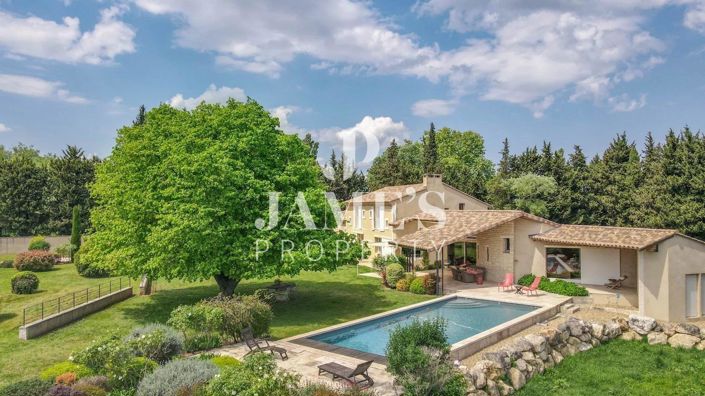 Image No.1-4 Bed House for sale