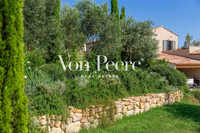 Image No.1-4 Bed House for sale