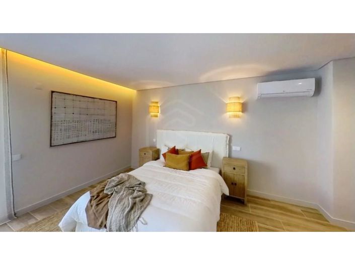 Image No.16-2 Bed Apartment for sale