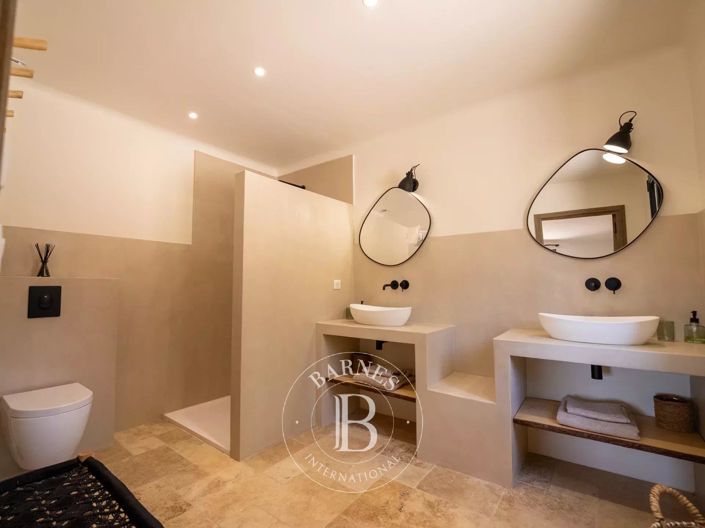 Image No.11-Maison de 5 chambres à vendre à Gordes