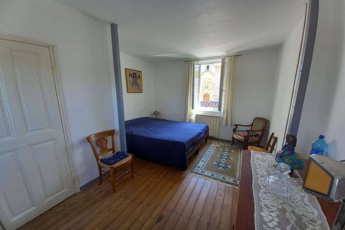 Image No.6-2 Bed House for sale