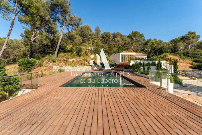 Image No.5-7 Bed House for sale