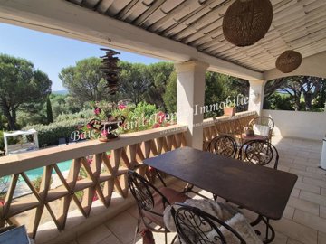 Maison de 4 chambres à vendre à Grimaud