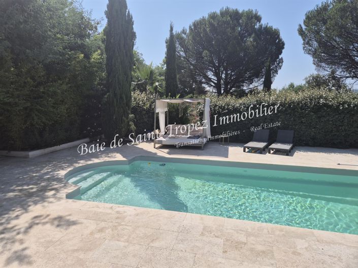 Image No.2-Maison de 4 chambres à vendre à Grimaud