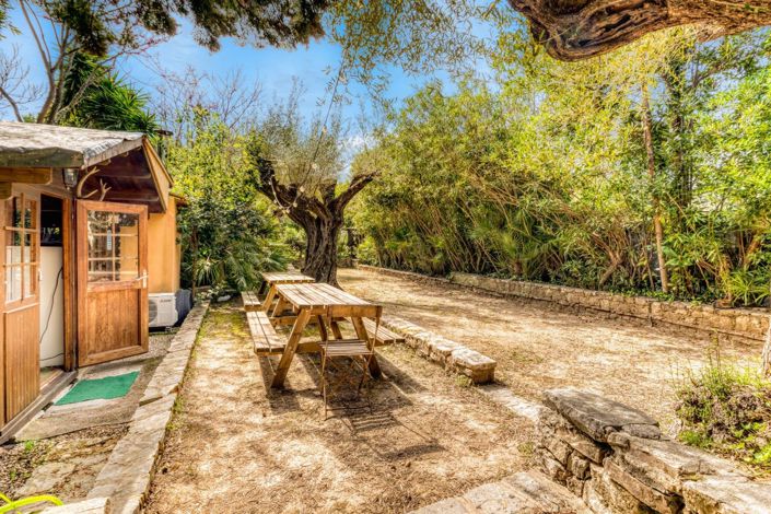 Image No.34-8 Bed House for sale