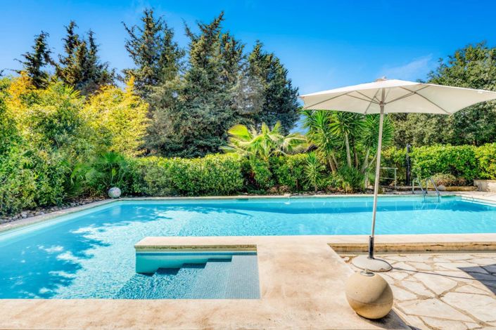 Image No.7-8 Bed House for sale