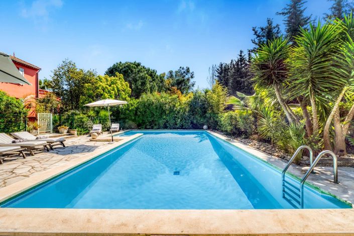 Image No.9-8 Bed House for sale