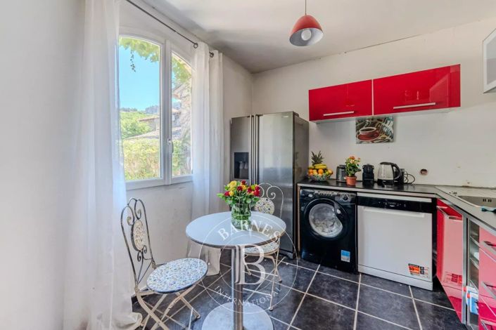 Image No.6-3 Bed House for sale