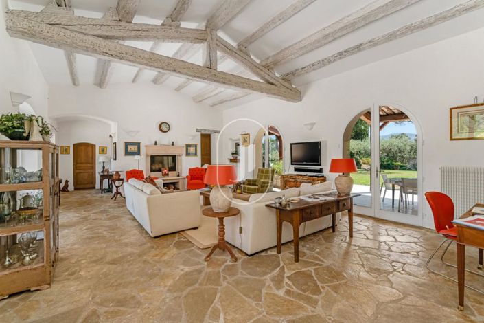 Image No.5-5 Bed House for sale