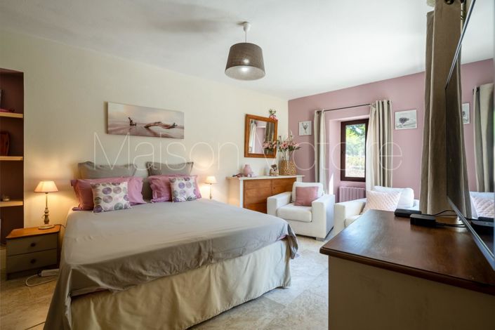 Image No.19-4 Bed House for sale