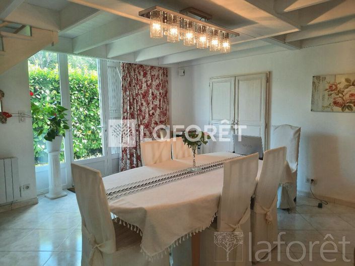 Image No.2-Maison de 3 chambres à vendre à Castelnau-d'Auzan