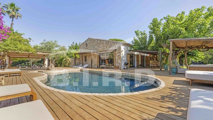 Image No.1-Maison de 5 chambres à vendre à Grimaud