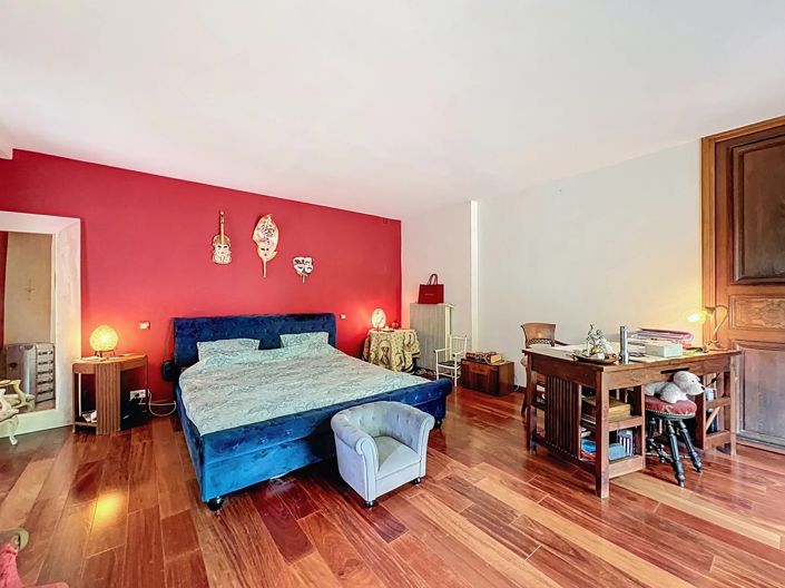 Image No.26-3 Bed House for sale