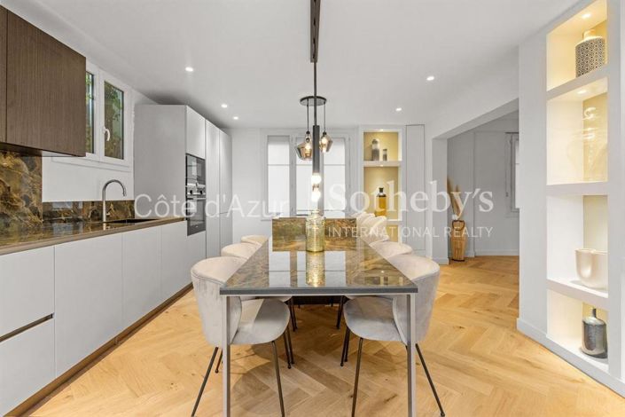 Image No.4-Propriété de 4 chambres à vendre à Cannes