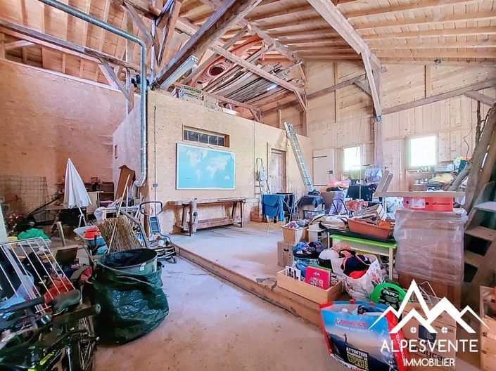 Image No.19-7 Bed House for sale