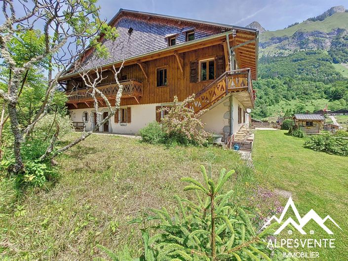 Image No.20-7 Bed House for sale