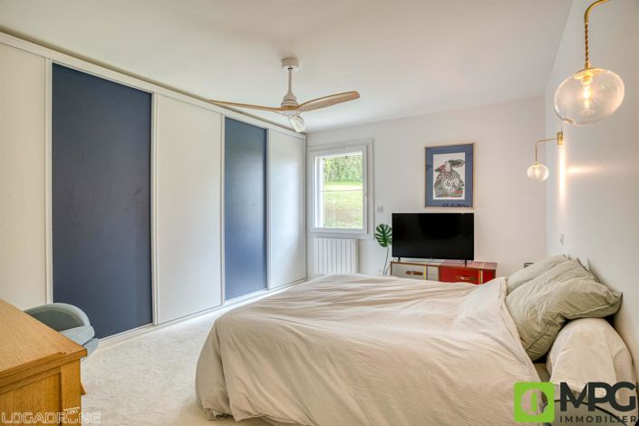 Image No.11-5 Bed House for sale