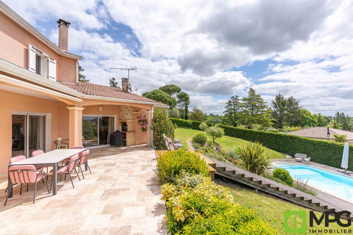 Image No.2-5 Bed House for sale