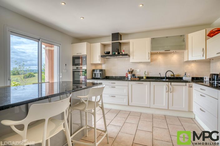 Image No.4-5 Bed House for sale