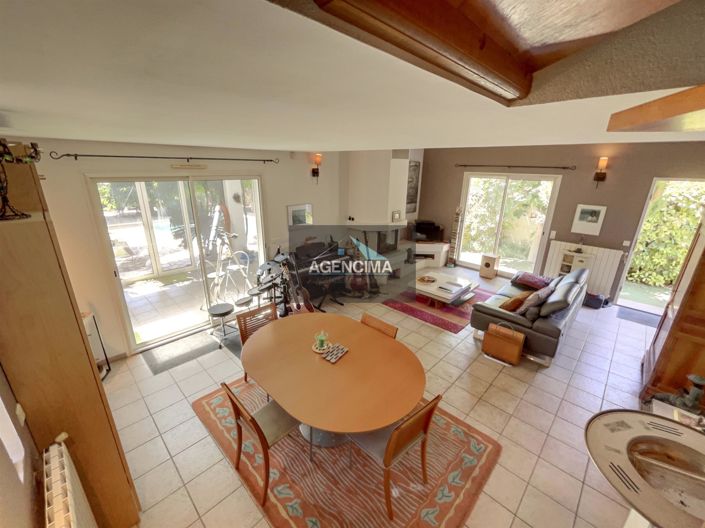 Image No.4-4 Bed House for sale