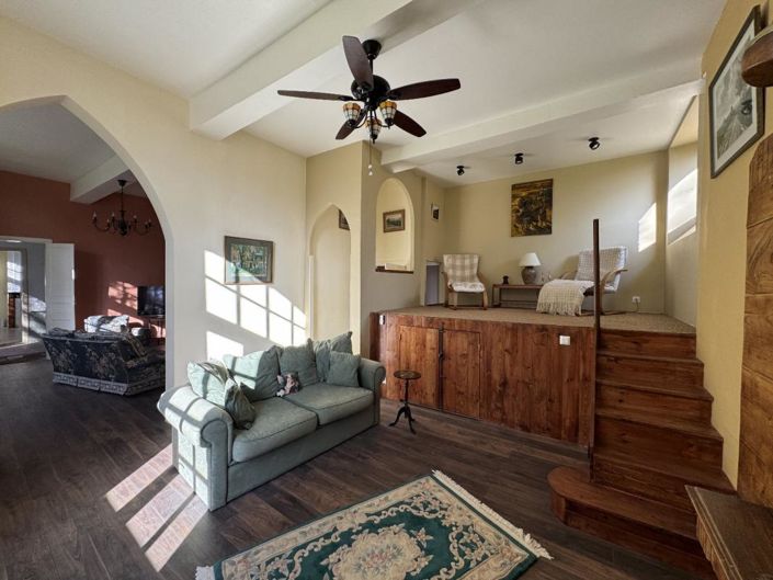 Image No.10-5 Bed House for sale