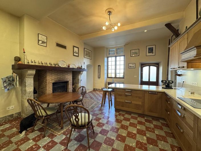 Image No.13-5 Bed House for sale