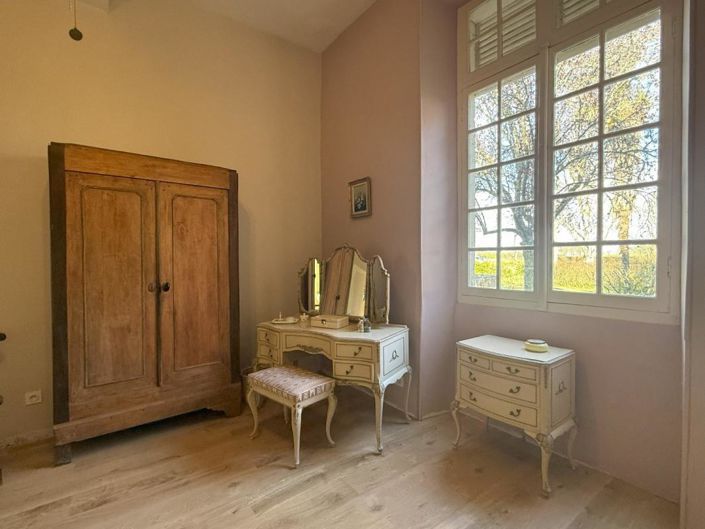 Image No.16-5 Bed House for sale