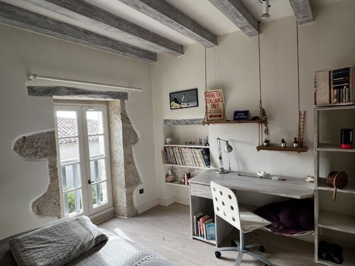 Image No.16-4 Bed House for sale