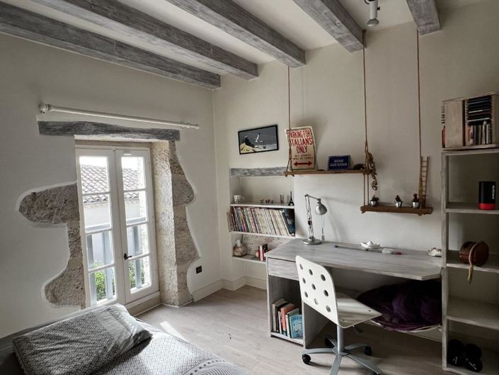 Image No.16-4 Bed House for sale