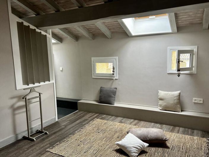 Image No.18-4 Bed House for sale