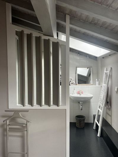 Image No.19-4 Bed House for sale