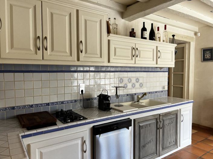 Image No.8-4 Bed House for sale