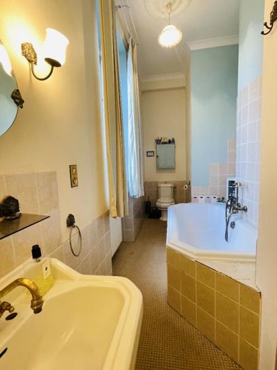 Image No.15-6 Bed House for sale