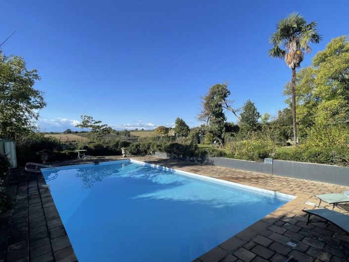 Image No.3-6 Bed House for sale