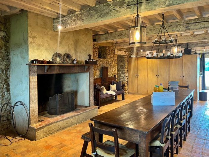 Image No.10-6 Bed House for sale