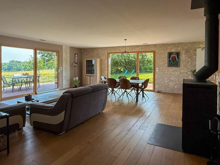 Image No.5-3 Bed House for sale