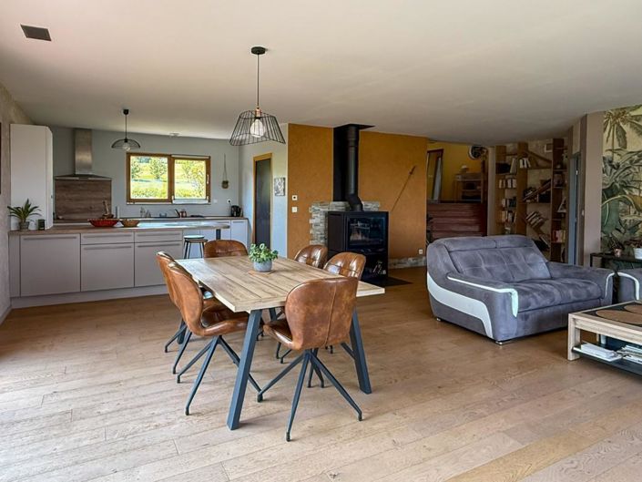 Image No.6-3 Bed House for sale