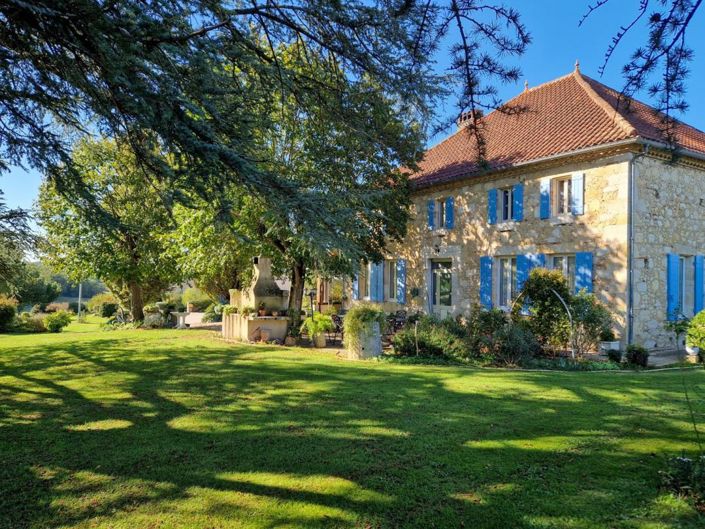Image No.1-5 Bed House for sale