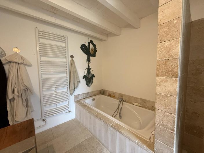 Image No.13-9 Bed House for sale