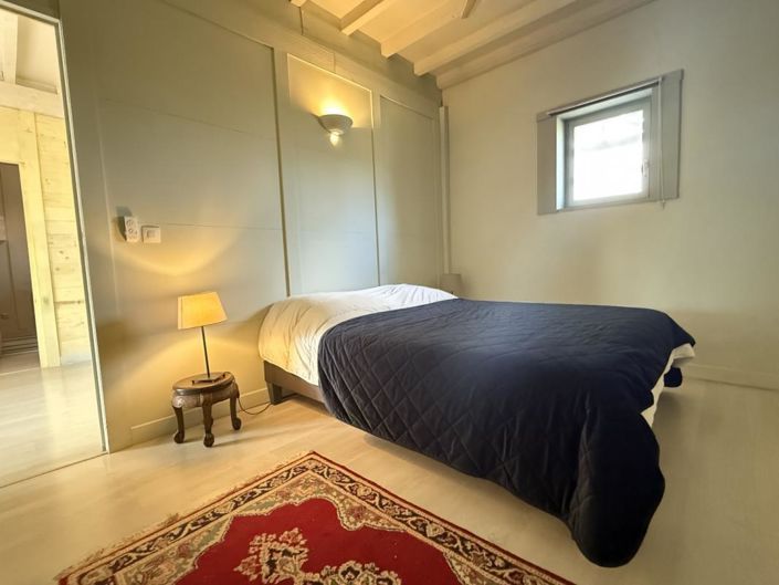 Image No.20-9 Bed House for sale