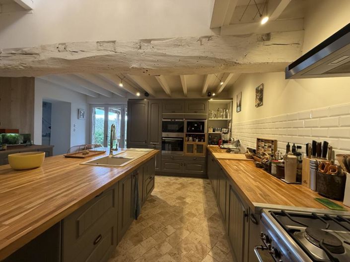 Image No.8-9 Bed House for sale