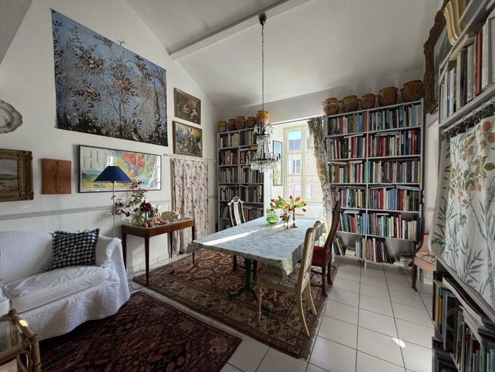 Image No.4-2 Bed House for sale