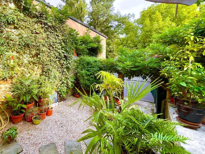 Image No.1-3 Bed House for sale