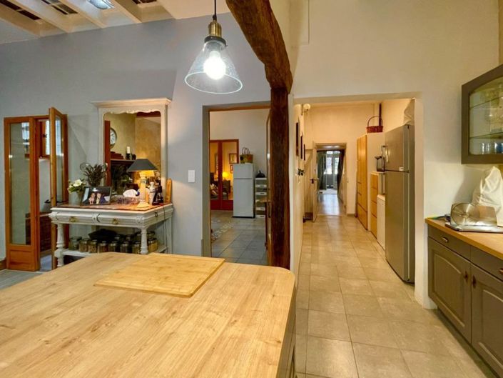 Image No.11-3 Bed House for sale