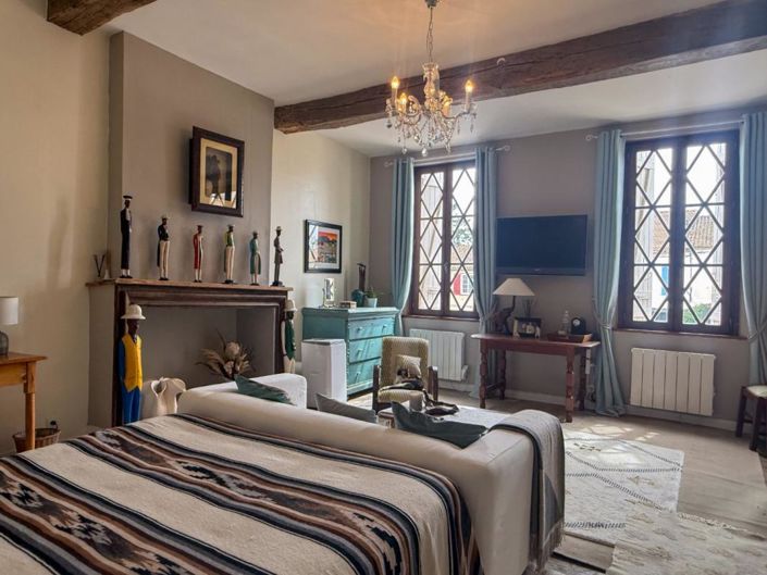 Image No.15-3 Bed House for sale