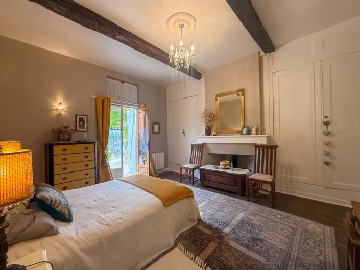 Image No.17-3 Bed House for sale