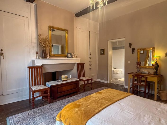 Image No.18-3 Bed House for sale