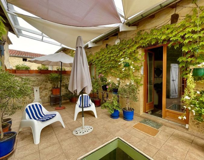 Image No.20-3 Bed House for sale