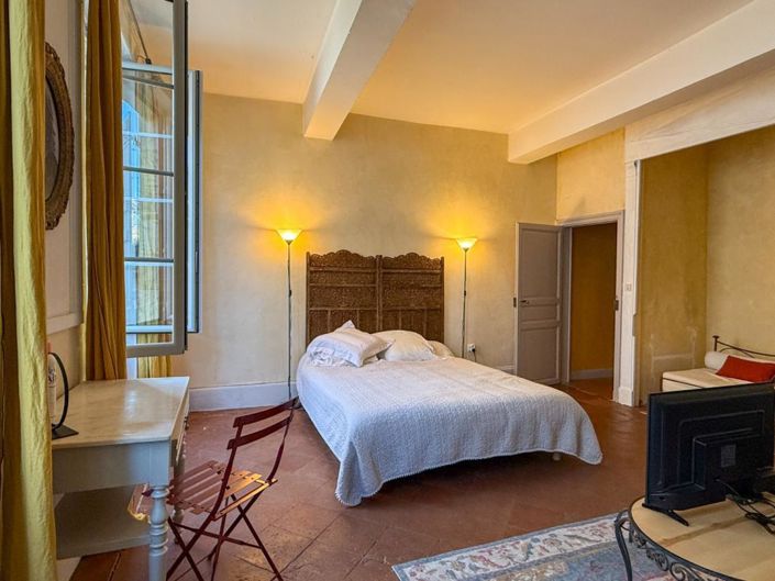 Image No.8-2 Bed House for sale