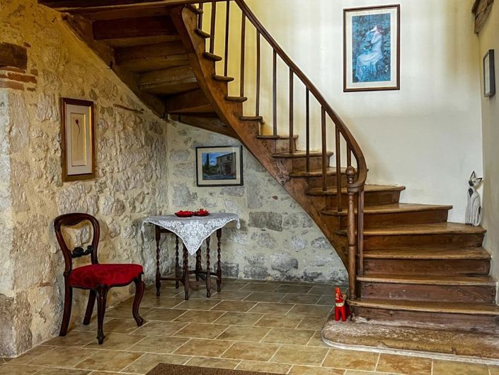 Image No.10-3 Bed House for sale